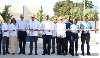 Presidente Abinader inaugura liceo UASD en Elías Piña