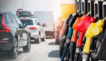 Gobierno mantiene sin variación precios de los combustibles