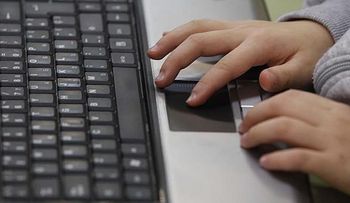 INTERNET PEDOFILIA: Detenido un hombre que grabó más de 160 vídeos pedófilos por la webcam