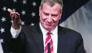 Alcalde de NY anuncia medidas para frenar brote de legionelosis