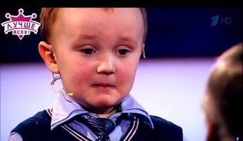 La conmovedora reacción de un niño tras perder al ajedrez contra el excampeón Kárpov