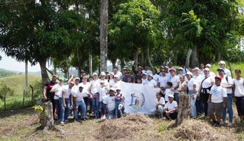 El Voluntariado Bancentraliano realiza una nueva jornada de reforestación en la cuenca alta del río Ozama