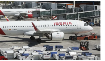 FACUA denuncia a cuatro aerolíneas por limitar uso de tarjetas regalo