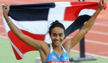 La dominicana Mariely Sánchez pasó hoy a las semifinales de 200 metros en Moscú