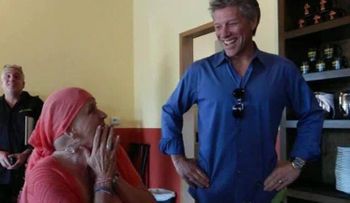 Bon Jovi sorprende a fanática que lucha contra el cáncer