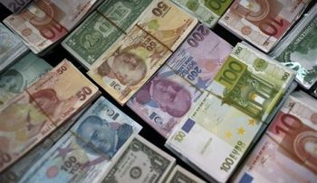 Nerviosismo en economías emergentes causa caída de monedas