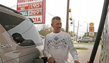 Baja el precio de la gasolina en EEUU 