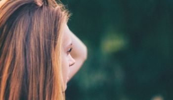 Caída estacional del cabello: Mito o realidad