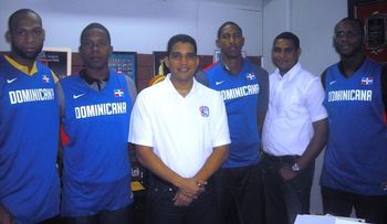 Fedombal presenta equipo RD irá tour mundial basket 3x3