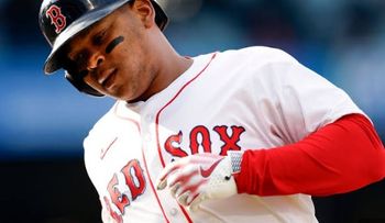 Boston no perdonó desaires de Devers, y lo despide sin aplausos