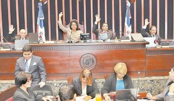Aprueban 1,200 MM para regalía de cabildos