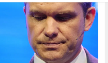 Hegseth alerta sobre llegada de migrantes a Europa