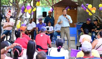 Abel Martínez advierte sobre inmigración haitiana
