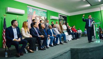 Presidente FP en Long Island califica como una "burla" juramentación equipo campaña en NY