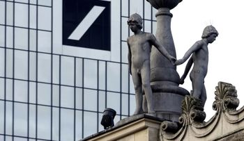 Deutsche Bank gana 3.260 millones hasta junio, su mejor resultado desde 2007