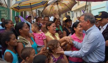 Más éxitos políticos que económicos para Danilo