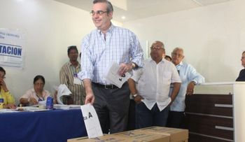 Abinader resalta entusiasmo, orden y participación en elecciones del PRM