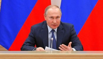 Putin advierte que "mientras yo sea presidente, no habrá matrimonio homosexual en Rusia"