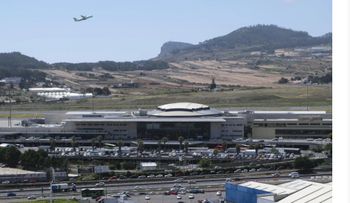 Aena invertirá 800 millones en aeropuertos de Canarias