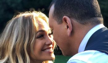  Jennifer López y su mensaje a Alex: "Te amo, macho"; celebran dos años de noviazgo