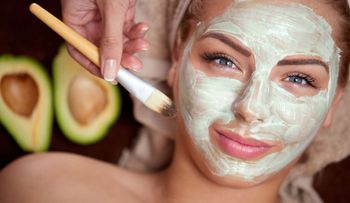 10 mascarillas caseras imperdibles contra las arrugas, para mujeres y hombres