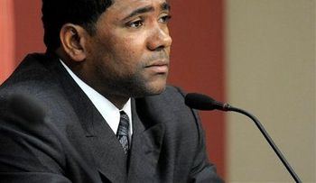 Marlins firman a Miguel Tejada