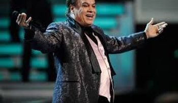 Muere Juan Gabriel, de un problema cardíaco