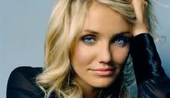 Actriz Cameron Diaz confiesa que se acostó con una mujer, pero no dice de qué manera