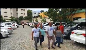 "A otro con ese cuento". Pocos creen que Kairon Peralta fuera secuestrado en Haití