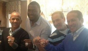 Reinaldo Pared visita a David Ortiz y a Pedro Martínez 