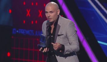 La advertencia de Pitbull: Trump, ten cuidado con El Chapo, papo