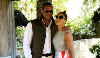 Jennifer Lopez y Álex Rodríguez disfrutaron así su fiesta de Navidad