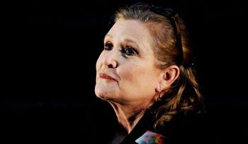 La "sangrienta" advertencia de Carrie Fisher a un productor de cine por acosar a una amiga