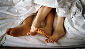 ¿En qué se fijan los hombres en ese momento crucial de la relación...?