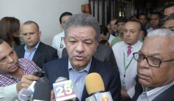 Leonel defiende dos años de gestión Danilo Medina