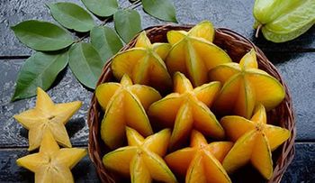 La carambola: Una fruta exótica muy cotizada en los mercados internacionales; propiedades y beneficios 