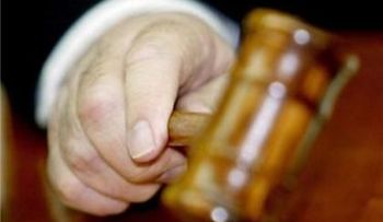4 años de cárcel a secretaria que robaba en empresa que laboraba