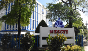 MESCyT descarta fusión y anuncia nuevo sistema educativo en RD