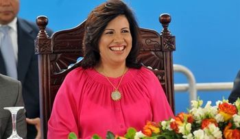 Vicepresidenta inaugura oficina para supervisar colmados de tarjetas Solidaridad
