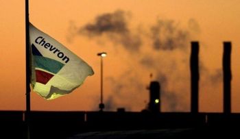 3.138 millones de dólares en el primer semestre gana la petrolera Chevron