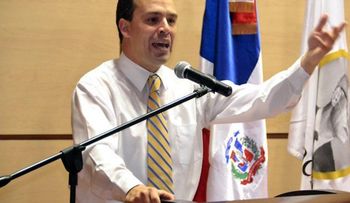 Nieto de Juan Bosch y su contundente respuesta a César Medina: Esta familia no vive del cuento