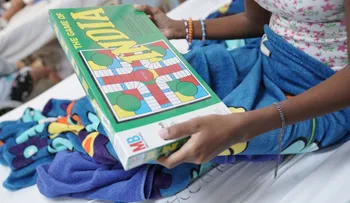 Donan juguetes a niños y niñas hospitalizados en el Robert Reid Cabral para promover la ludoterapia