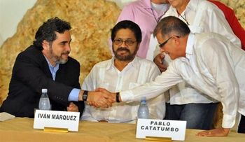 Gobierno colombiano llega a acuerdo con la FARC para que se convierta en un partido político