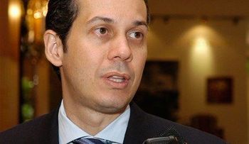 Jorge Mera dice sería error de Medina buscar reelección