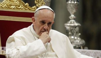 Papa pide que recen por él: Dice está enfermo y un poco anciano 