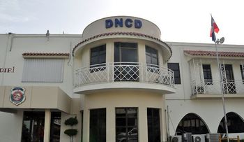 DNCD y DEA ocupan 31 carga de marihuana en Playa Cumayasa