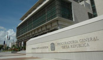 Arrestan 16 personas por tráfico de cocaína desde Colombia, en Operación Larva