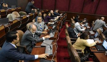 Diputados aprueban nuevo proyecto del 911 que crea otro impuesto a telecomunicaciones 