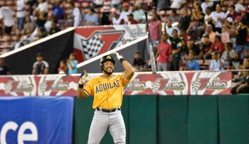 Águilas imponen respeto; Escogido hunde más al Licey; Estrellas derrotan otra vez a los Toros
