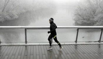Caminar en las mañanas durante el invierno puede ayudar a combatir la diabetes